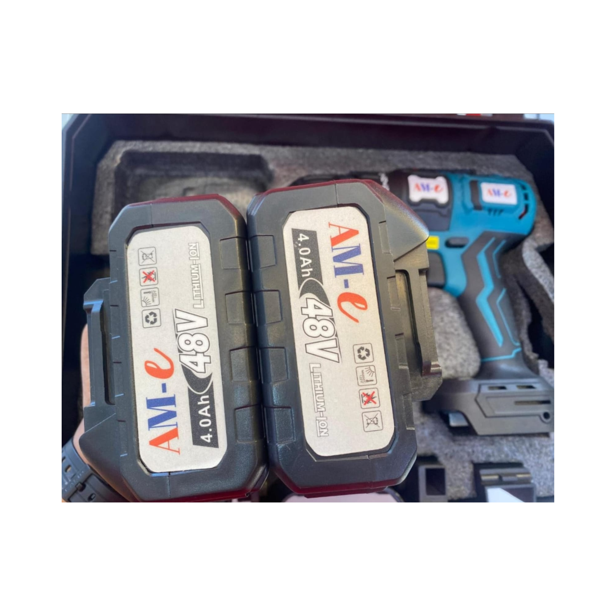 Set de Taladro Con 2 Baterías